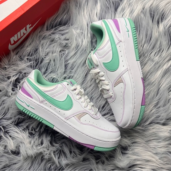 Nike Gamma Force - Picture 2 of 4